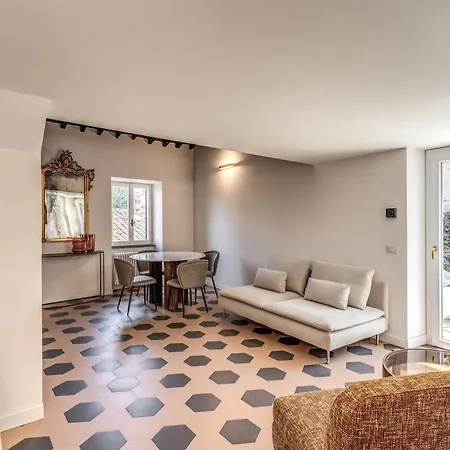 Apartment Cisterna 8