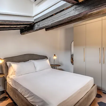 Apartment Cisterna 8