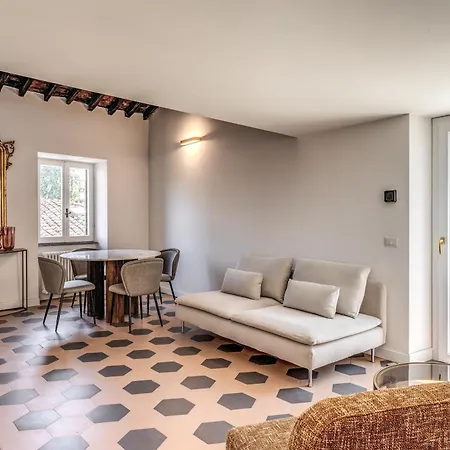 Cisterna 8 Рим