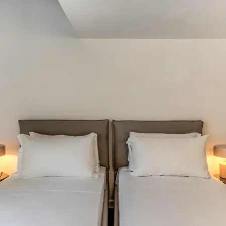 Apartment Cisterna 8 *