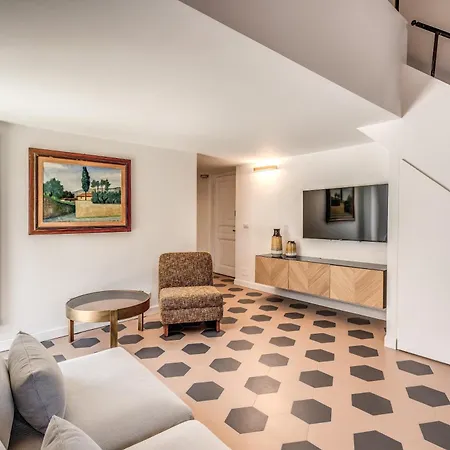 Cisterna 8 * Rome